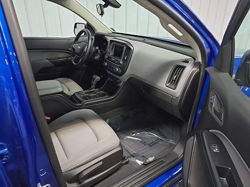 Used 2019 Chevrolet Colorado W/T w/ WT Convenience Package AWD/4WD image 15