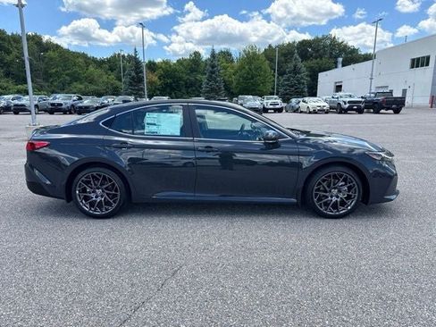 Used 2026 Toyota Camry XLE FWD image 11