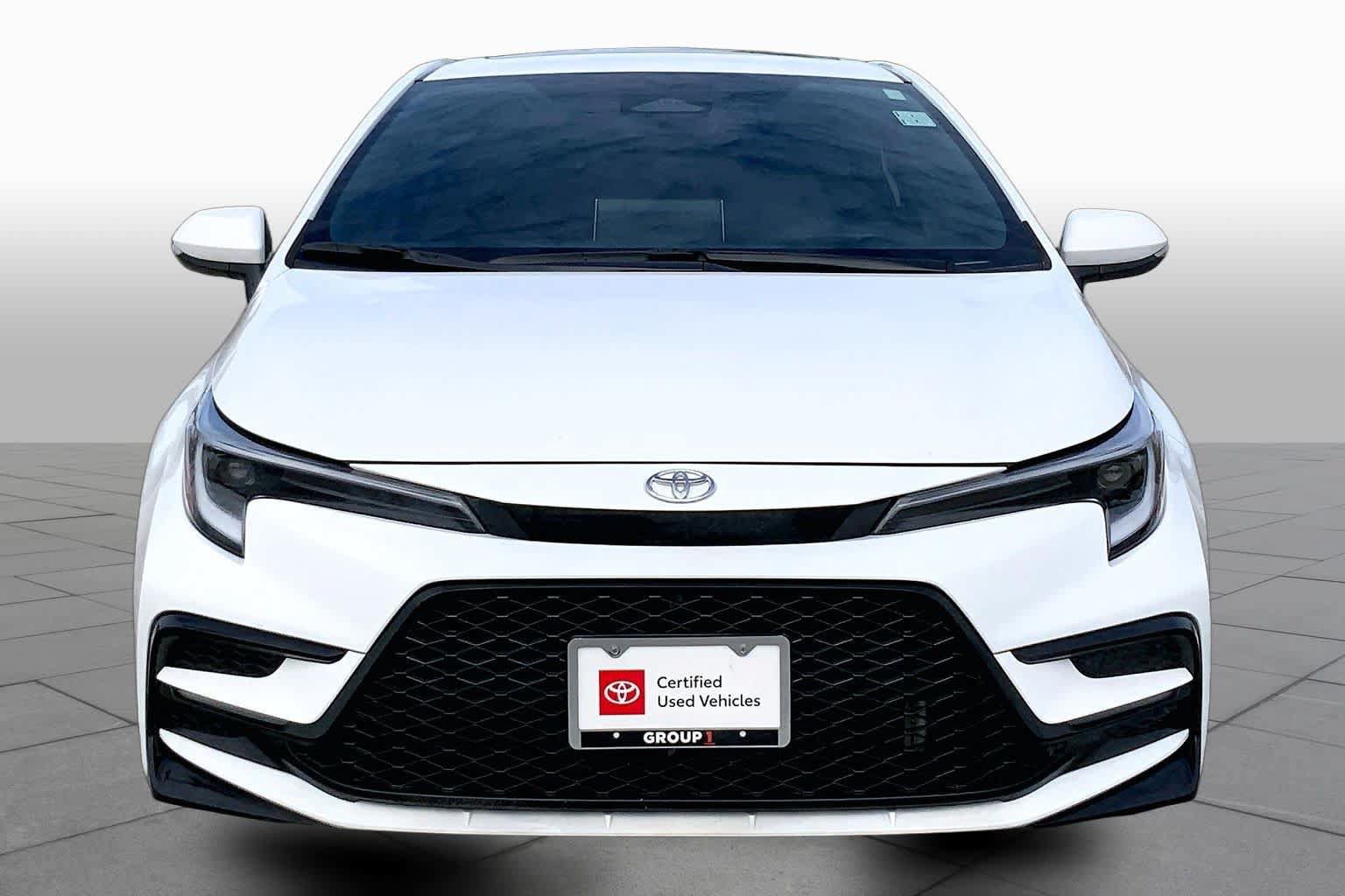 Used 2026 Toyota Corolla XSE FWD image 4
