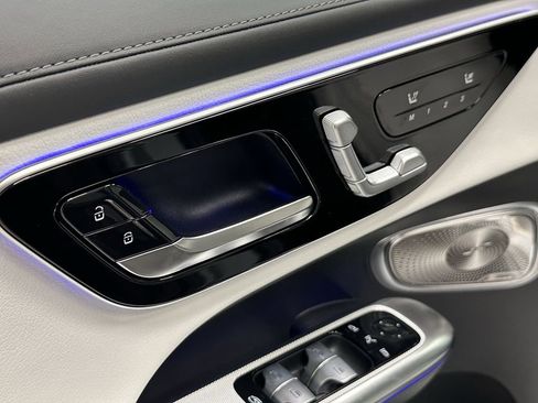 New 2026 Mercedes-Benz GLC 300 image 12