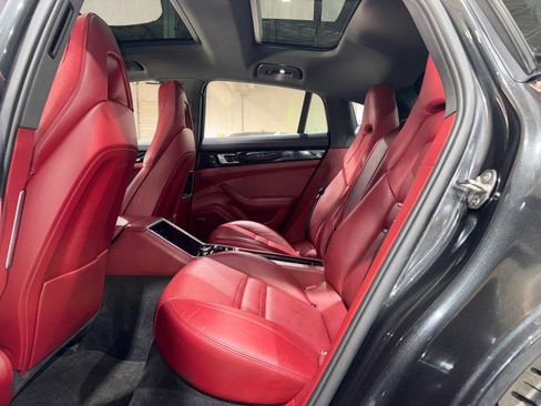 Used 2017 Porsche Panamera image 54