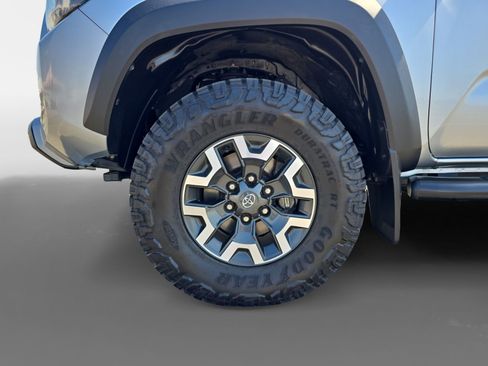 Certified 2023 Toyota Tacoma TRD Off-Road w/ TRD Premium Off Road Package image 14