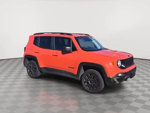 Used 2019 Jeep Renegade Sport image 2