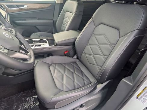 New 2026 Volkswagen Atlas SE image 21