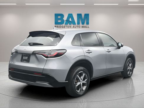 Used 2024 Honda HR-V EX-L image 3