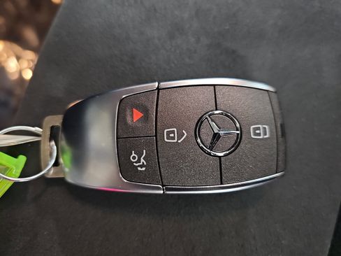 New 2026 Mercedes-Benz CLA 250 4MATIC image 36