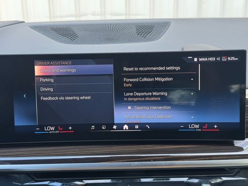 Used 2026 BMW X5 sDrive40i w/ M Sport Package RWD image 31