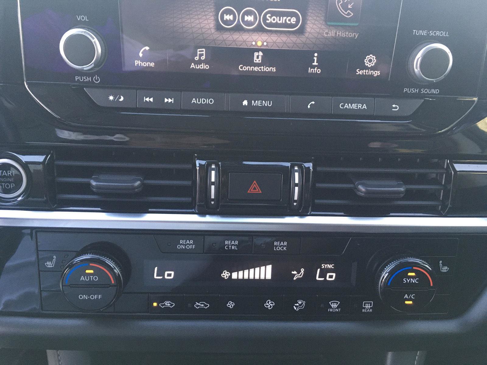Used 2023 Nissan Pathfinder SV AWD/4WD image 24