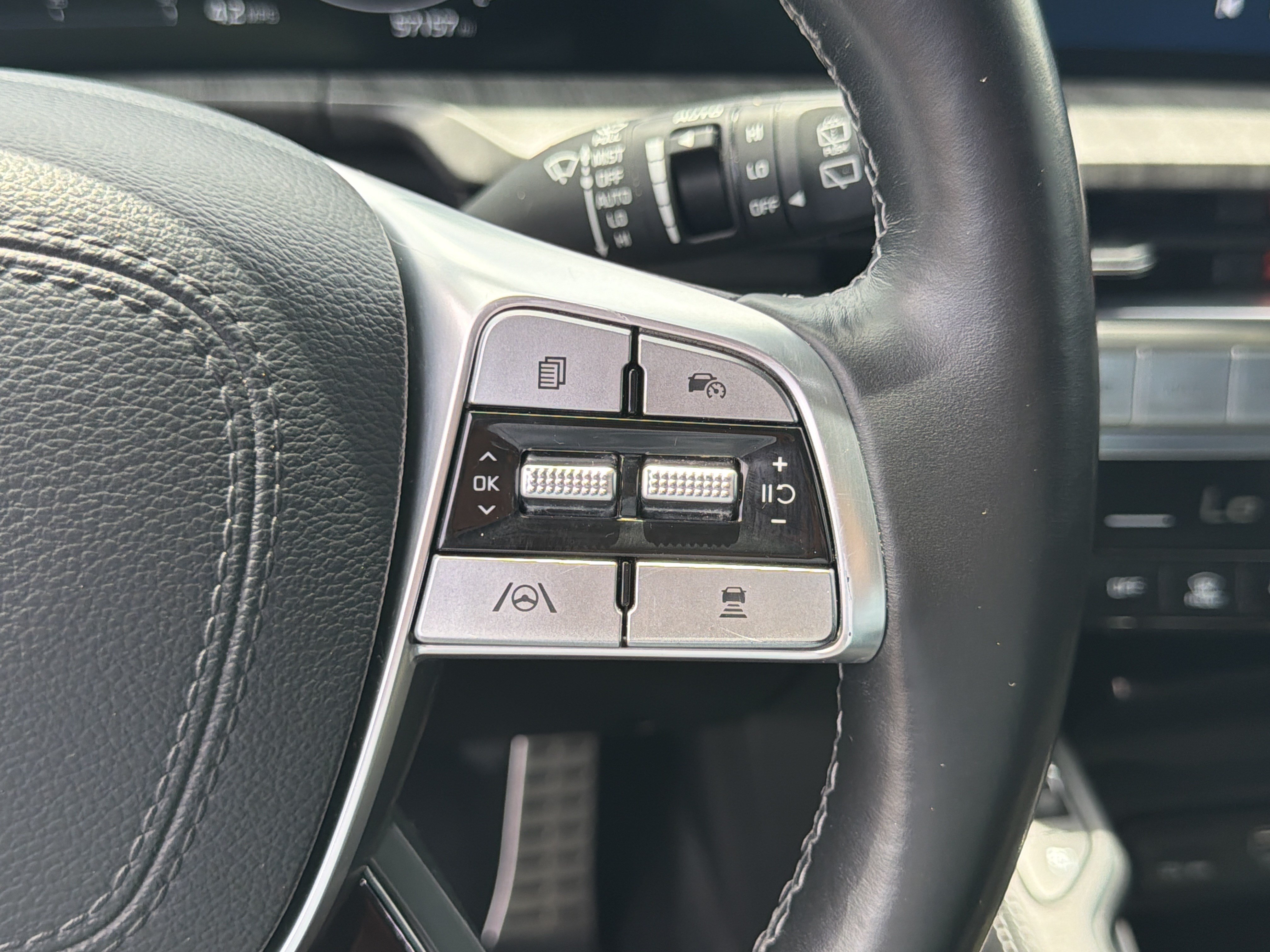 Certified 2023 Kia Telluride SX Prestige AWD/4WD image 26