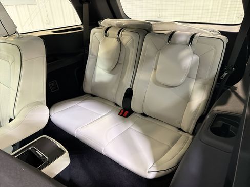 New 2025 Lincoln Aviator Black Label image 26