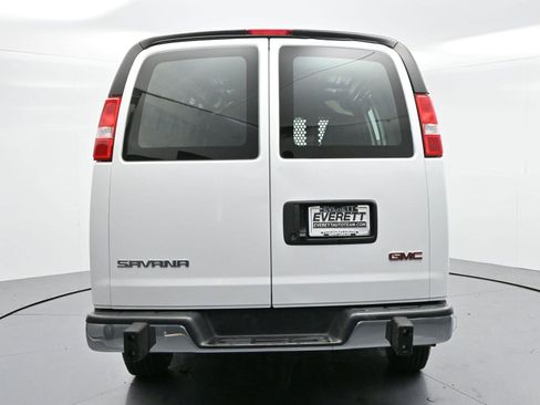 Used 2024 GMC Savana 2500 w/ Driver Convenience Package image 6