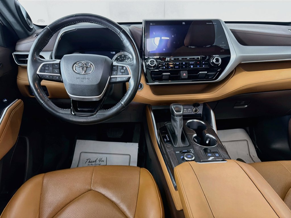 Used 2022 Toyota Highlander Platinum AWD/4WD image 21
