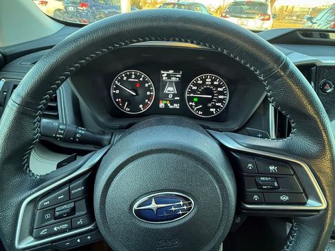 Used 2023 Subaru Ascent Limited w/ Technology Package image 12