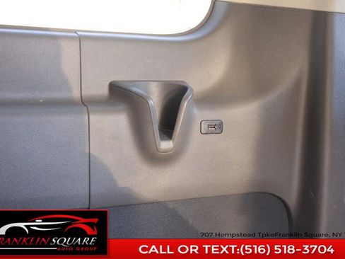 Used 2023 Ford Transit 350 XLT image 24