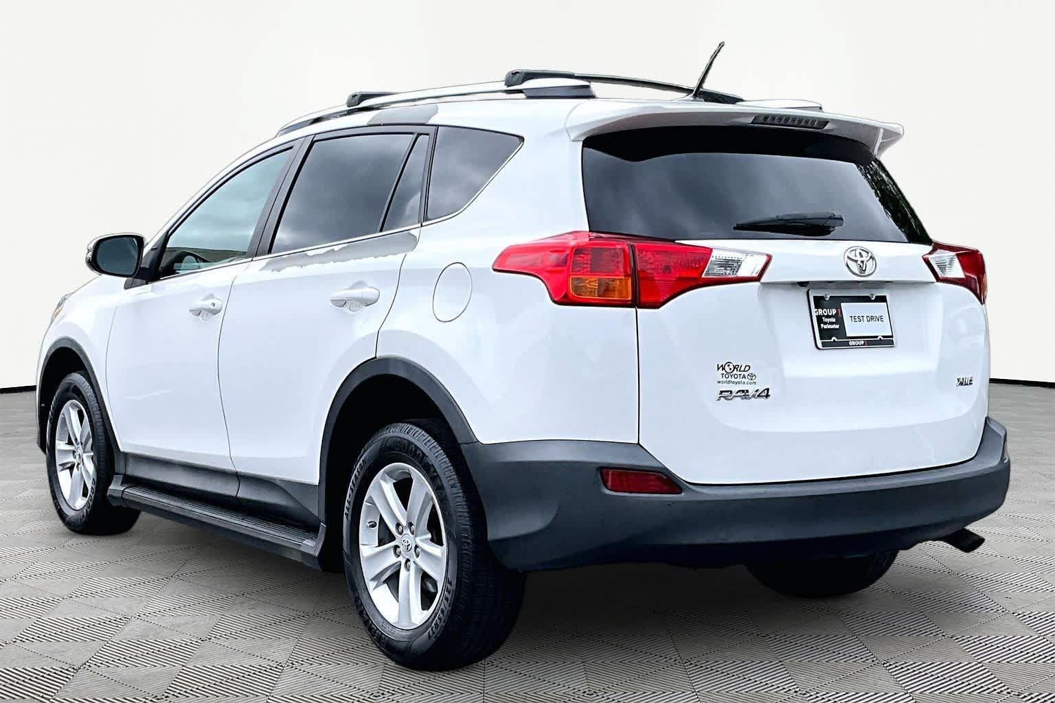Used 2014 Toyota RAV4 XLE FWD image 12