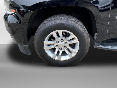 Used 2020 Chevrolet Tahoe LT AWD/4WD image 2