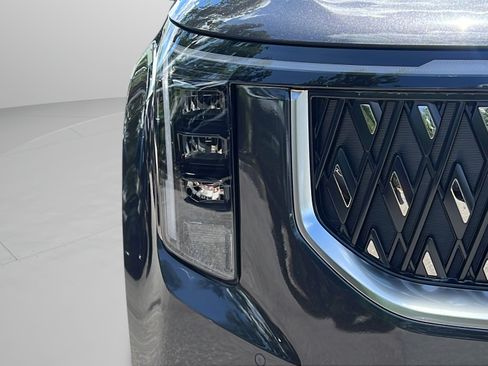 New 2026 Kia Carnival EX FWD image 9