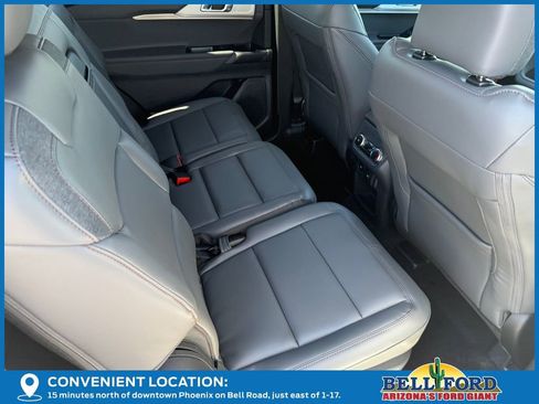 New 2025 Ford Explorer Active w/ Active Comfort Package image 11