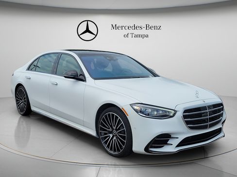 Used 2024 Mercedes-Benz S 580 4MATIC Sedan image 4