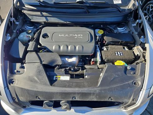 Used 2018 Jeep Cherokee Latitude image 31