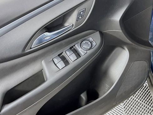 Used 2024 Buick Envista Preferred image 17