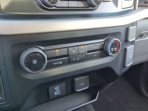 Used 2021 Ford F150 XLT image 26