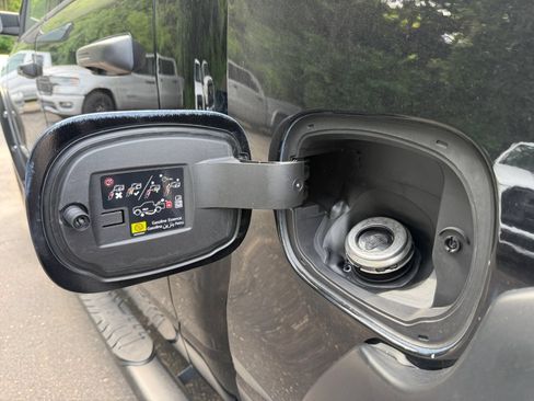 Used 2025 RAM 1500 Big Horn AWD/4WD image 52