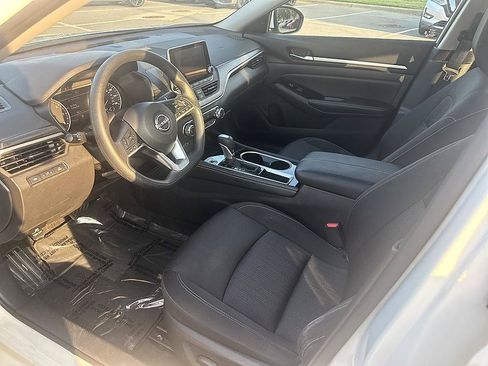 Certified 2023 Nissan Altima 2.5 SV FWD image 13
