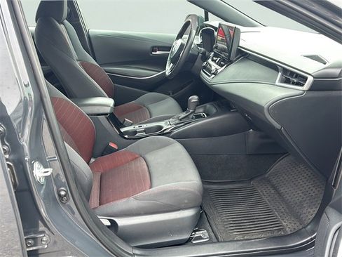 Used 2024 Toyota Corolla SE w/ SE Premium Package image 11