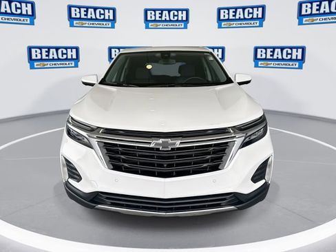 Used 2024 Chevrolet Equinox LT image 3
