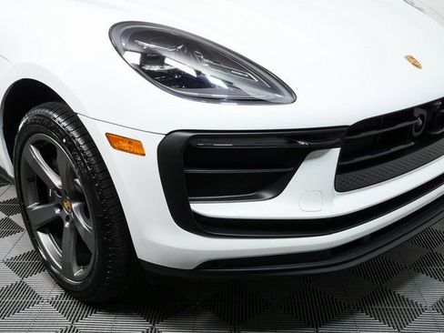New 2026 Porsche Macan image 39