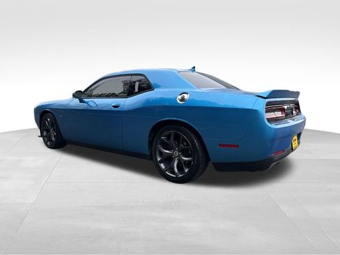 Used 2019 Dodge Challenger R/T image 5