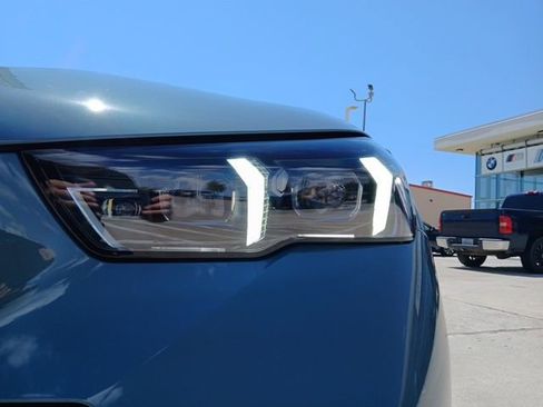 New 2026 BMW 530i w/ M Sport Package RWD image 4