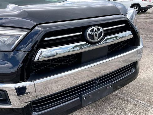 Used 2024 Toyota 4Runner Limited RWD image 34