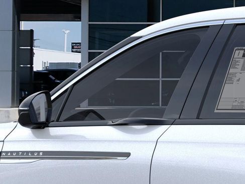 New 2026 Lincoln Nautilus Premier image 20