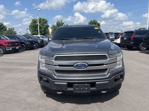 Used 2018 Ford F150 Platinum w/ Equipment Group 701A Luxury AWD/4WD image 2