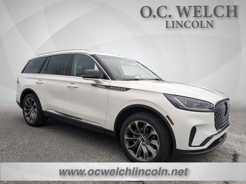New 2025 Lincoln Aviator Reserve w/ Illumination Package image 1