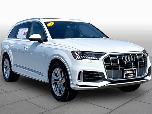 Used 2023 Audi Q7 3.0T Premium w/ Convenience Package AWD/4WD image 2
