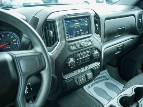 Used 2022 Chevrolet Silverado 1500 Custom AWD/4WD image 25