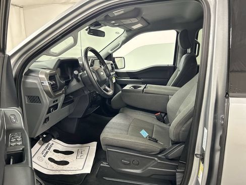 Used 2025 Ford F150 XLT w/ Equipment Group 301A Standard AWD/4WD image 9