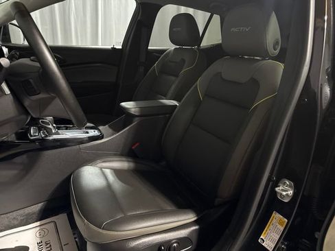 Used 2025 Chevrolet Trax ACTIV w/ Driver Confidence Package FWD image 5