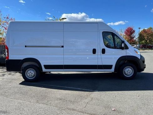 New 2025 RAM ProMaster 2500 w/ Convenience Group image 2