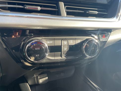 New 2026 Chevrolet Trax LT image 25