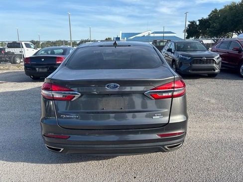 Used 2019 Ford Fusion SE AWD/4WD image 6