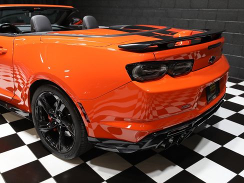 Used 2020 Chevrolet Camaro SS image 36