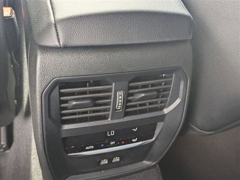 Certified 2024 BMW 330i Sedan w/ M Sport Package image 18