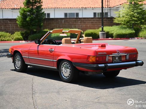 Used 1987 Mercedes-Benz 560 SL image 15