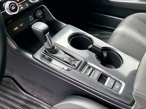 Used 2022 Honda Civic Sport image 16