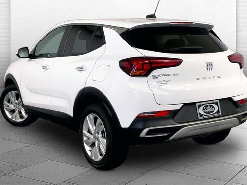 Used 2025 Buick Encore GX Preferred AWD/4WD image 11