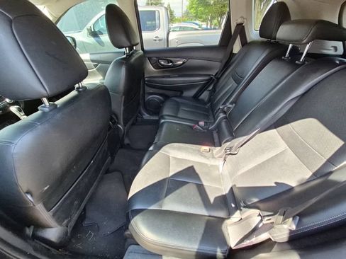 Used 2018 Nissan Rogue SL AWD/4WD image 3